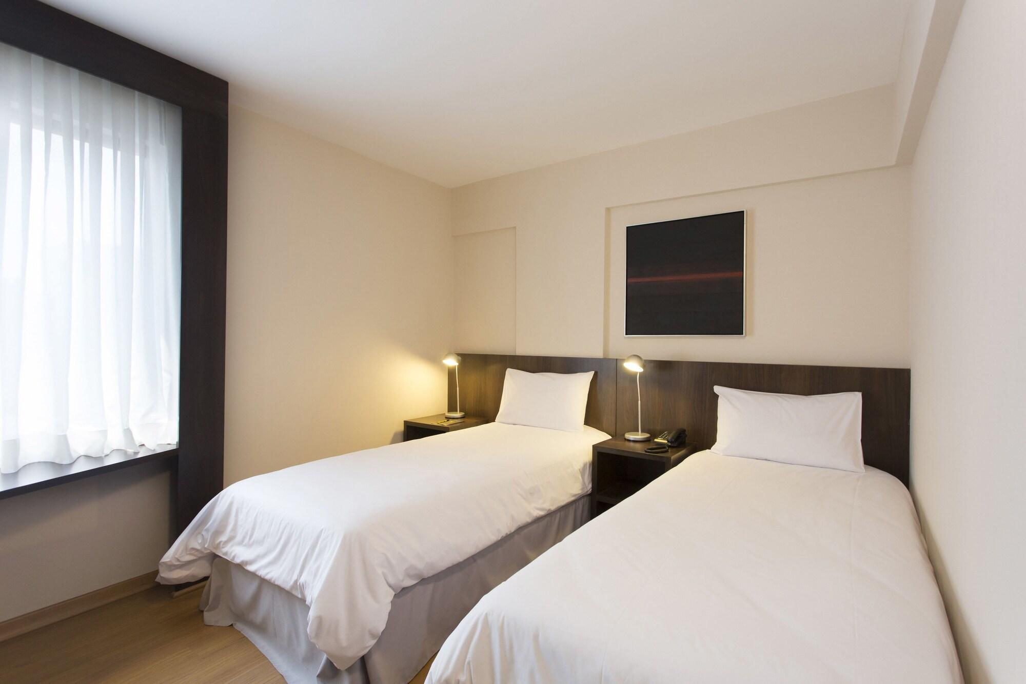 Royal Design Savassi Hotel เบโลโอรีซอนชี ภายนอก รูปภาพ