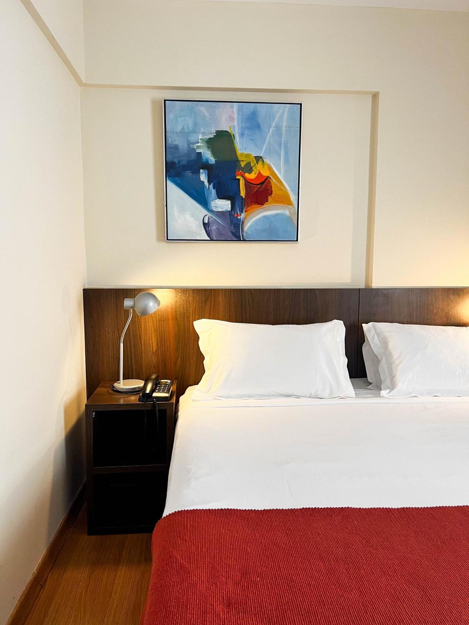 Royal Design Savassi Hotel เบโลโอรีซอนชี ภายนอก รูปภาพ