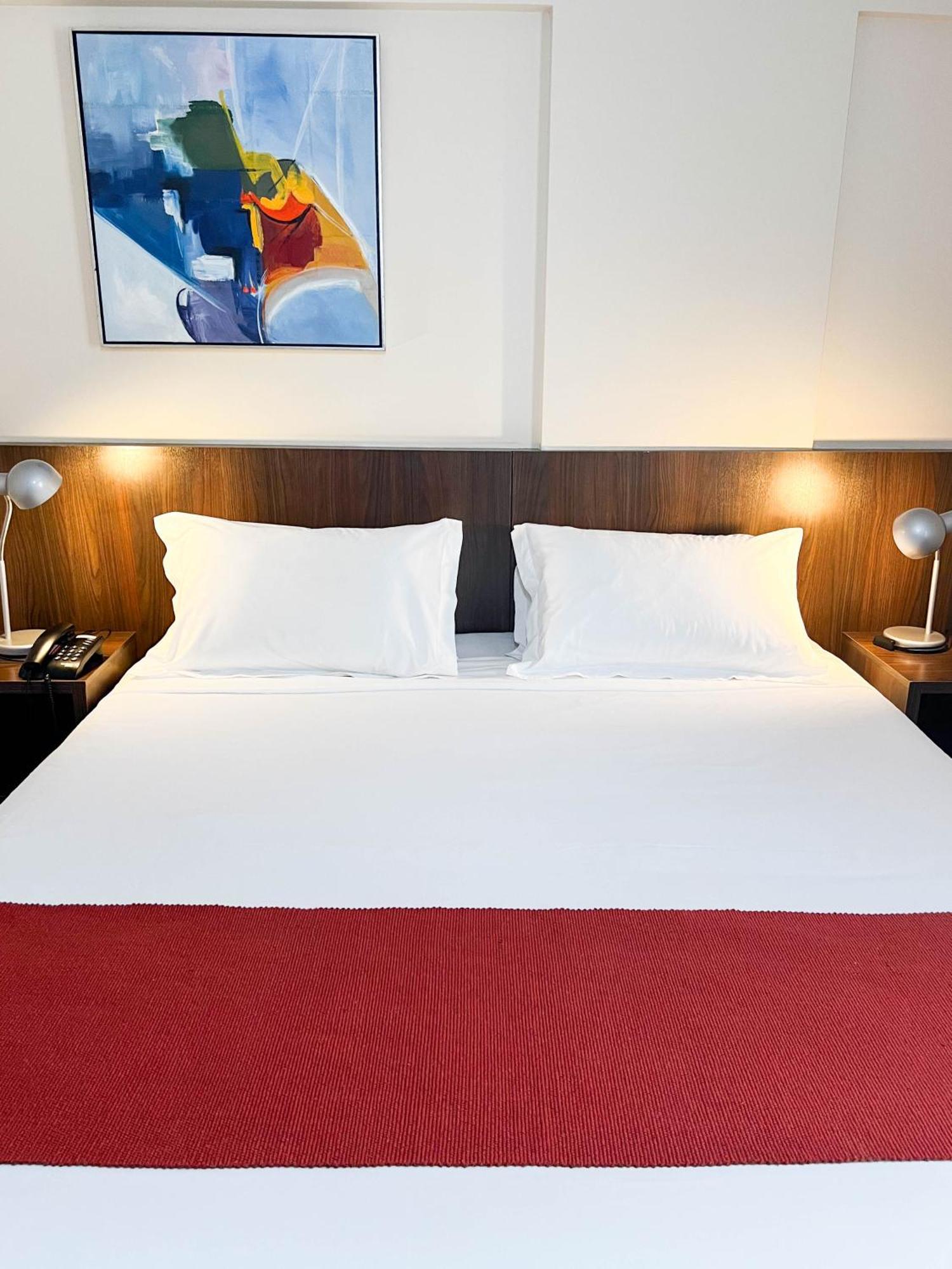 Royal Design Savassi Hotel เบโลโอรีซอนชี ภายนอก รูปภาพ