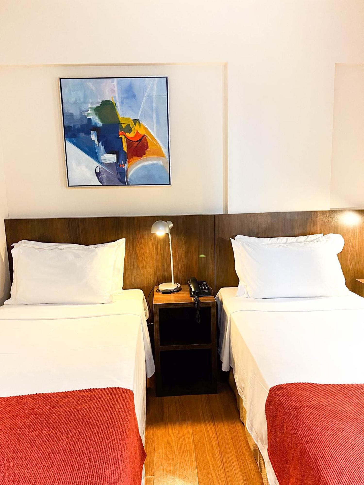 Royal Design Savassi Hotel เบโลโอรีซอนชี ภายนอก รูปภาพ