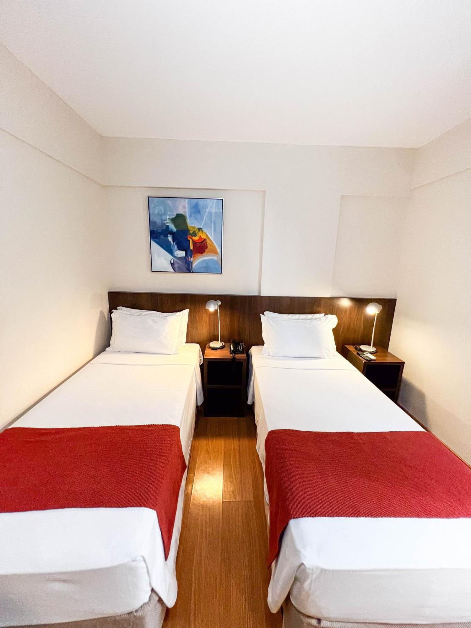 Royal Design Savassi Hotel เบโลโอรีซอนชี ภายนอก รูปภาพ