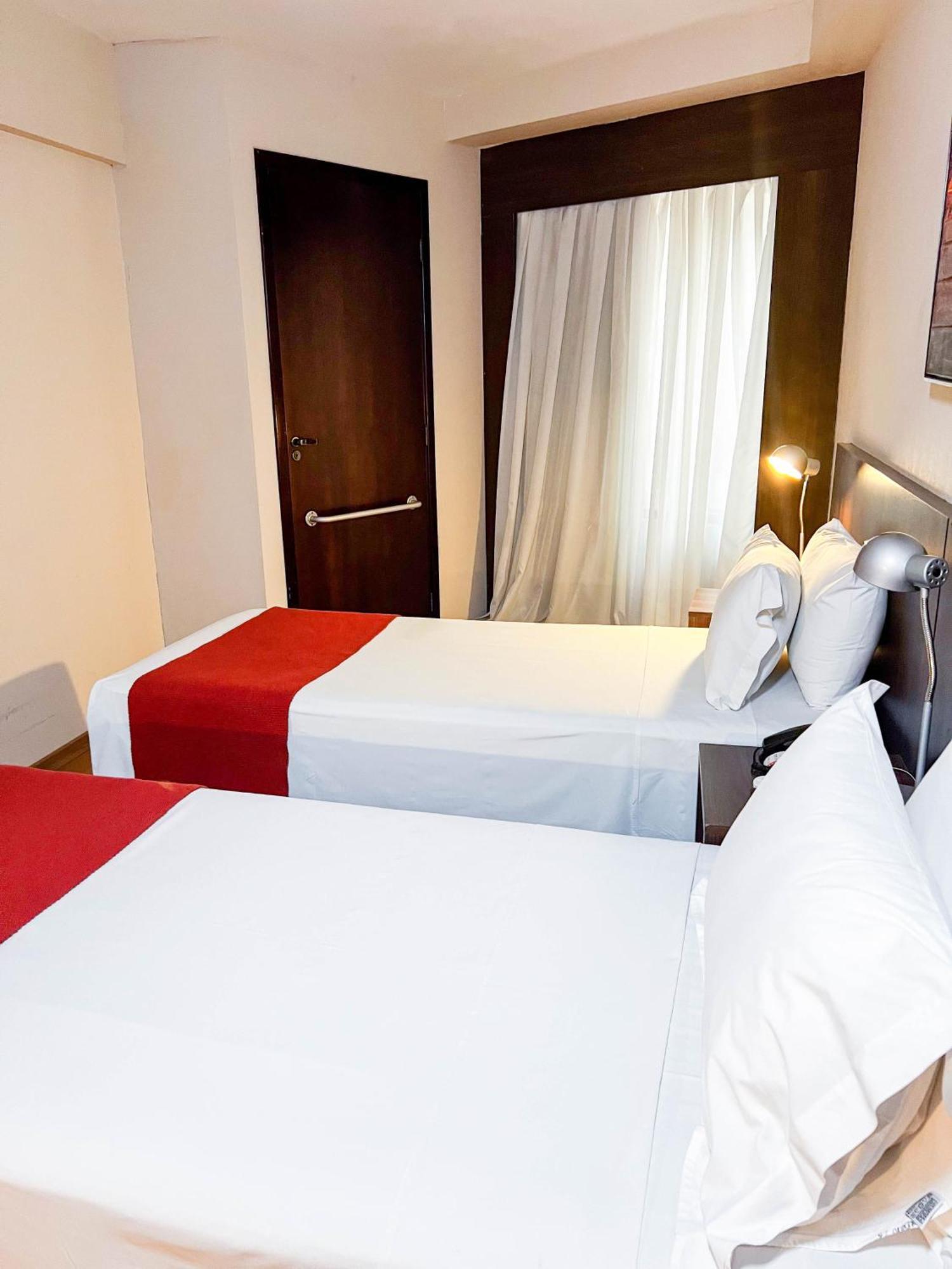 Royal Design Savassi Hotel เบโลโอรีซอนชี ภายนอก รูปภาพ